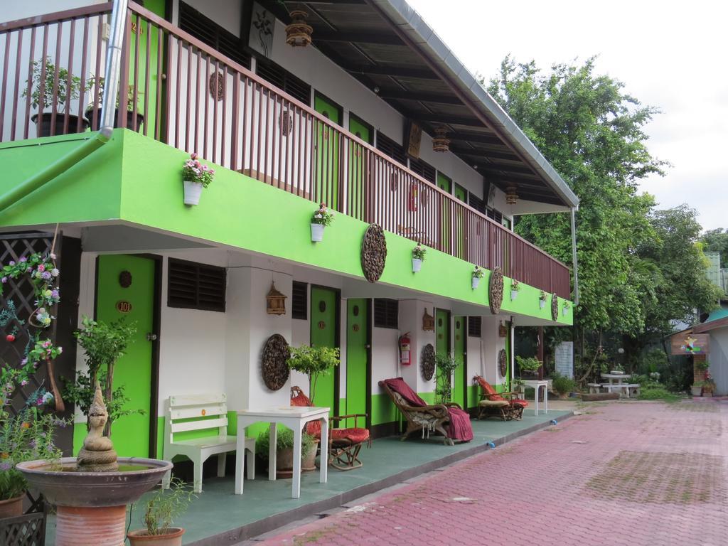 Naruncha Green House Чиангмай Экстерьер фото
